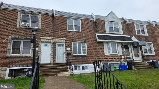 Photo - 3342 Ashville St
