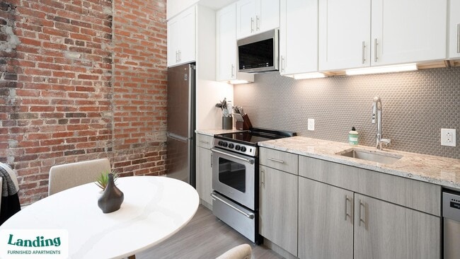 Photo - 425 20th St S Unit 217.579045