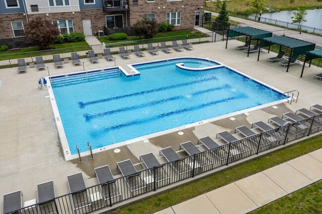 Photo - 28294 Ferry Rd Unit SI ID1366973P