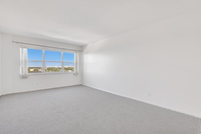 Photo - 2555 NE 11th St Unit 804