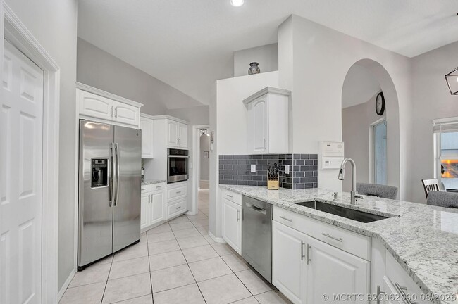 Photo - 11723 Waterbend Court