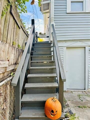 Photo - 2300 Jena St