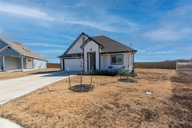 Photo - 241 Sweetwater Crk Ln