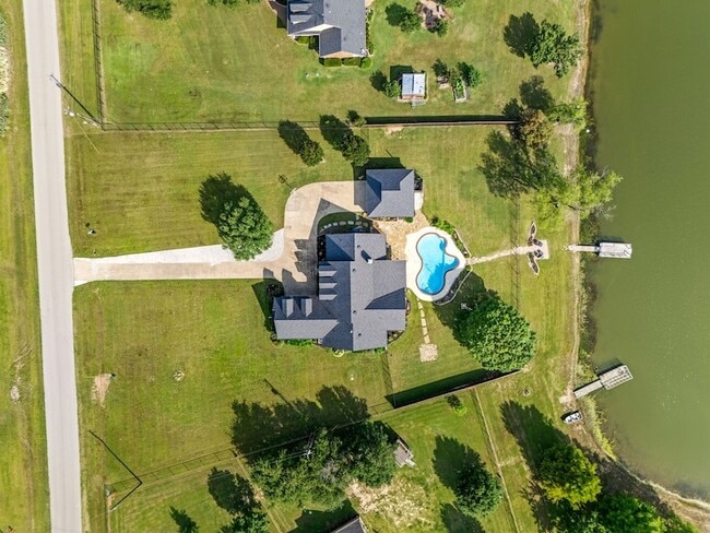 Photo - 1165 Brent Ave