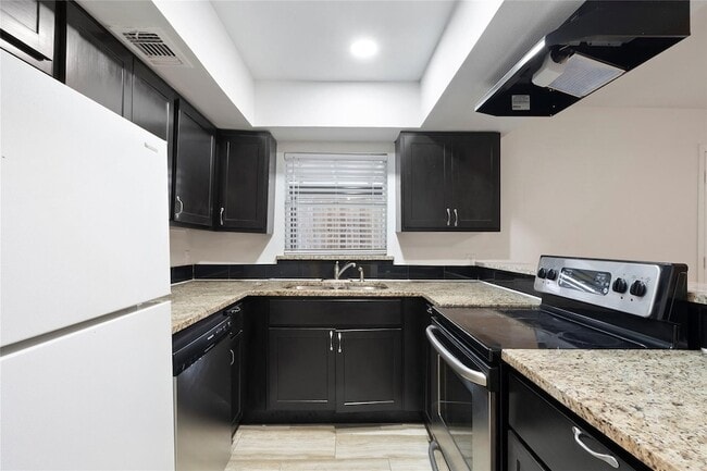 Photo - 4930 Windward Passage