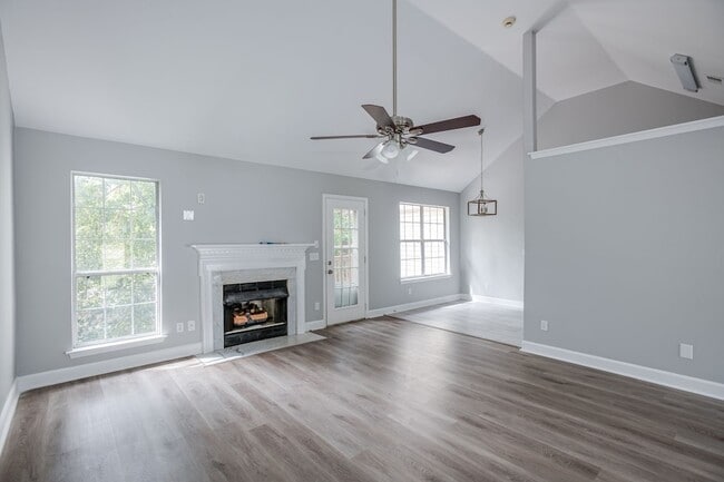 Photo - 1449 Brighton Cir
