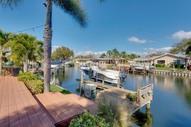 Photo - 4165 13th Ln NE