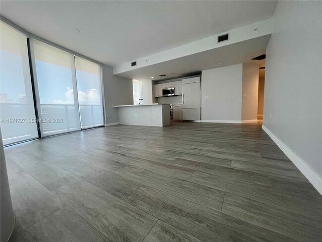 Photo - 45 SW 9th St Unit 3703