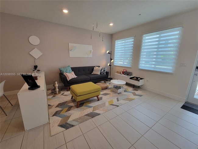 Photo - 6401 NW 103rd Pl Unit 105