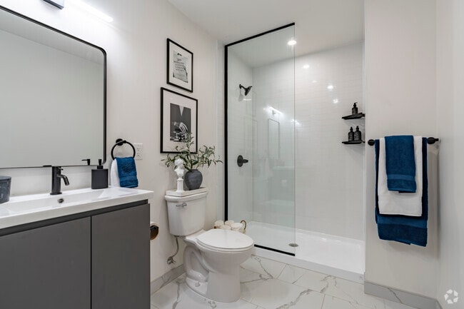 1BR, 1BA - 605SF - Bathroom/Laundry - 28N