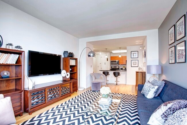 Photo - Skyline New Rochelle