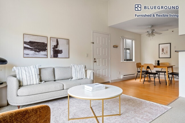 Photo - 1600 Villa St Unit FL3-ID939