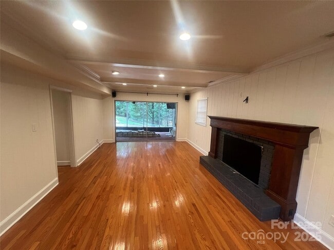 Photo - 6611 Lancer Dr