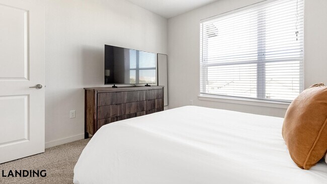 Photo - 5219 Rogers Rd Unit 6303