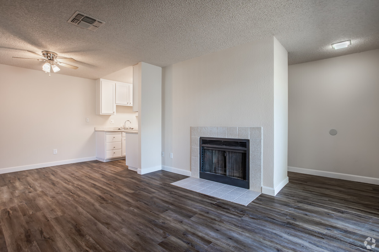 Floor Plan - 2 Bed/2 Bath