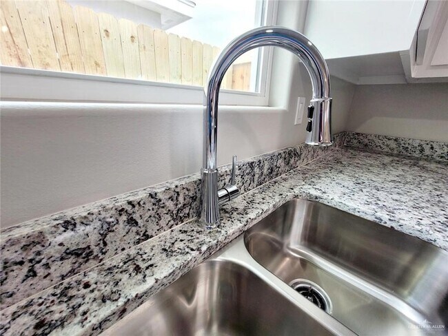 Photo - 1908 Davenport St Unit 1