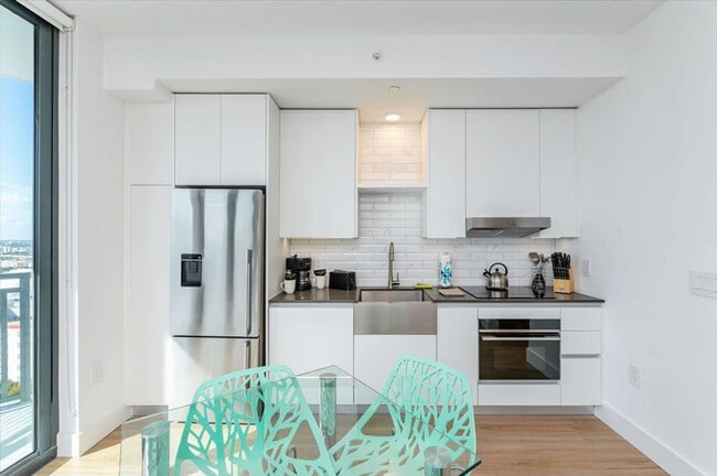 Photo - 460 NE 5th St Unit ID1040098P