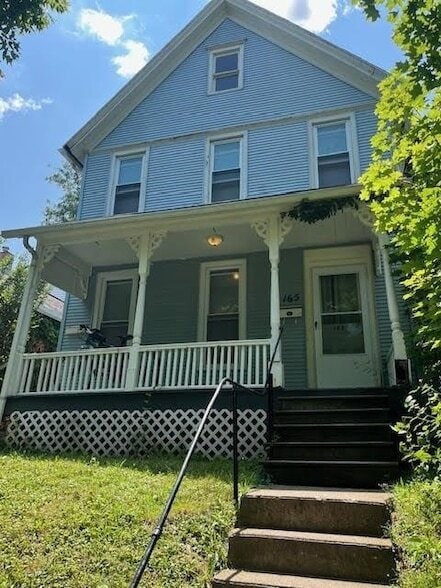Building Photo - 165 Benton St