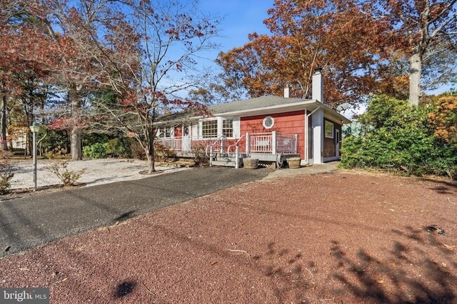 Building Photo - 218 Holly Ave