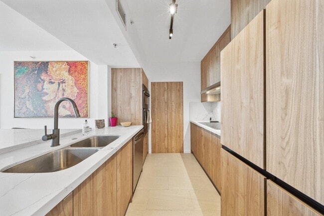 Photo - 3020 NE 32nd Ave Unit 903