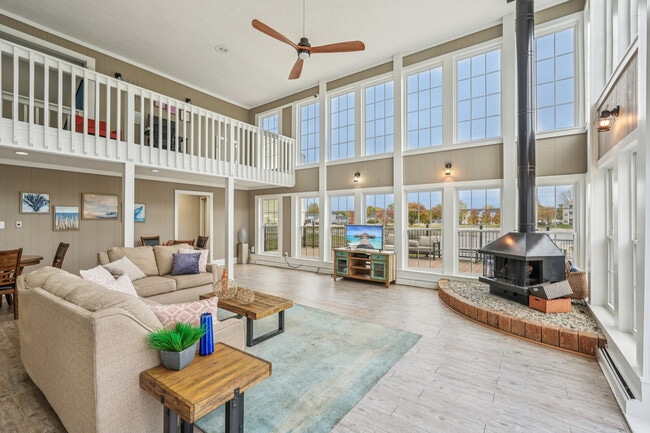 Photo - Pier 39 Apartments & Townhomes