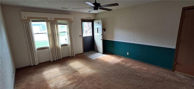 Photo - 130 Ryans Way