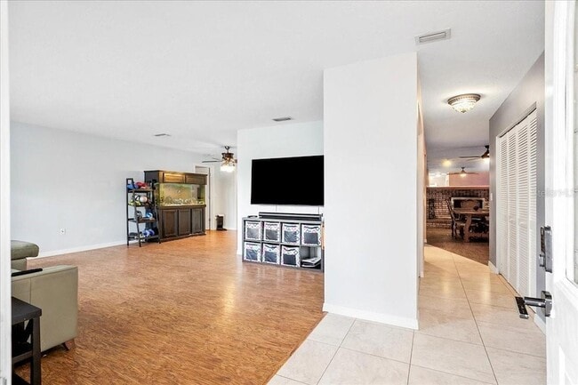 Photo - 1302 Georgetowne Cir