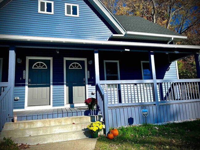 Photo - 1594 Main St Unit SI ID1380183P