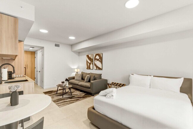 Photo - 121 NE 5th St Unit GO FL6-ID1470511P