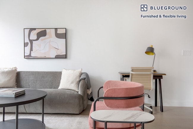 Photo - 915 West End Ave Unit FL11-ID952