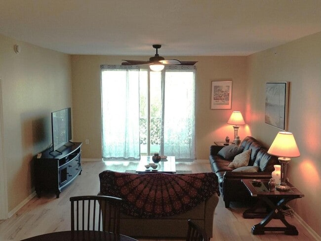 Photo - 802 W Windward Way Unit 203