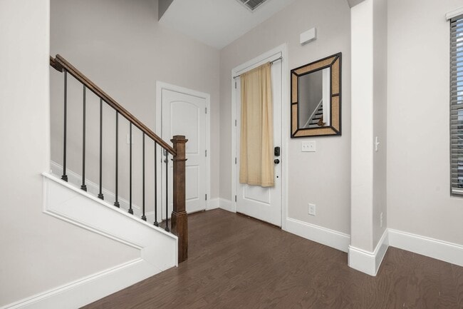 Photo - 3525 Darrell Dr