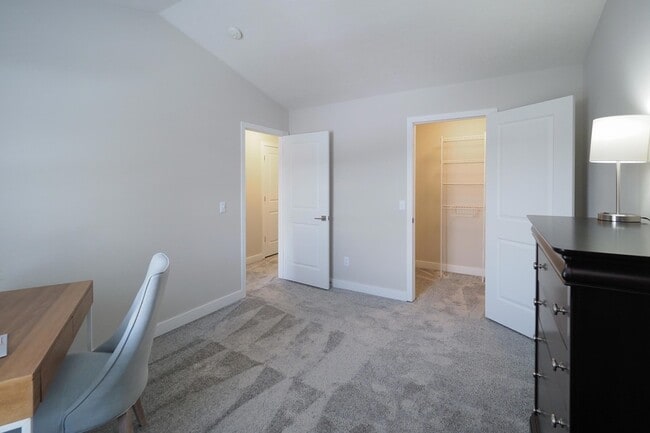 Photo - 6639 Mill Creek Dr Unit B