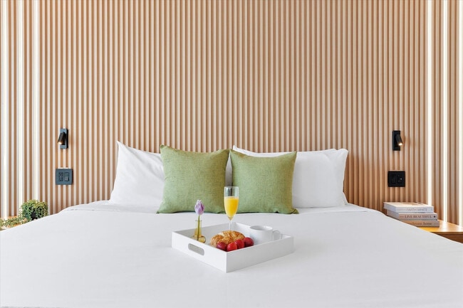 Photo - 2889 McFarlane Rd Unit SI ID1240696P