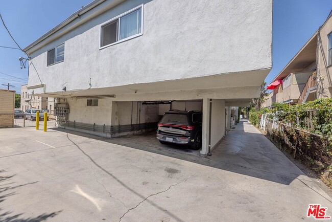 Photo - 1426 Orange Grove Ave