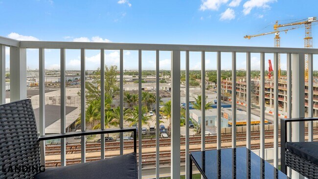 Photo - 1025 E 25th St Unit 714