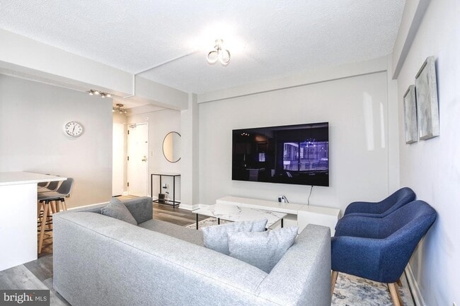 Photo - 2141 I St NW Unit 816