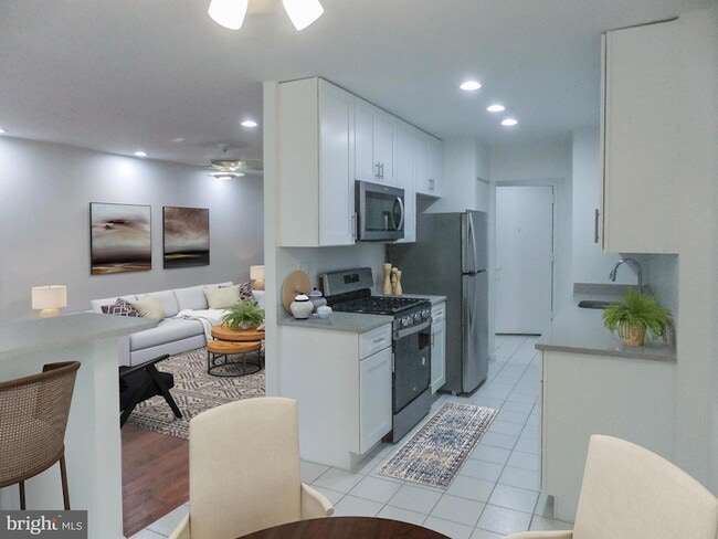 Photo - 1650 Oakwood Dr Unit E313