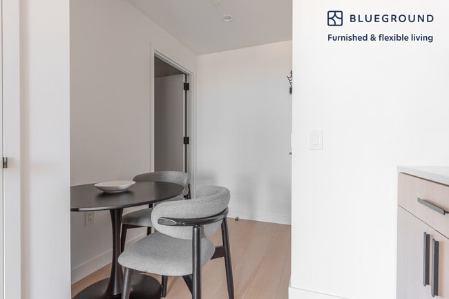 Photo - 482 Kent Ave Unit FL16-ID2132