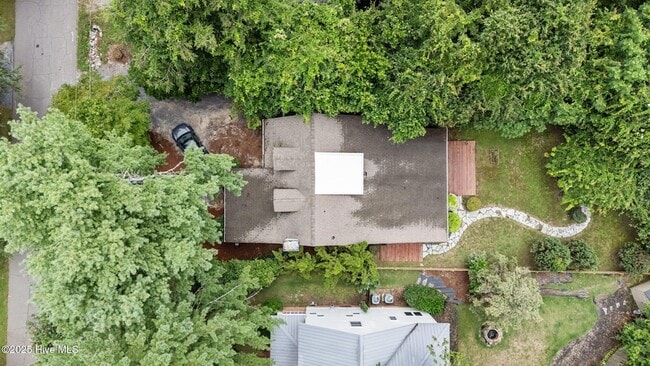 Photo - 835 N Ashe St