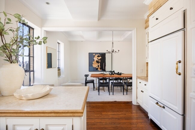 Photo - 350 W 57th St Unit 19C