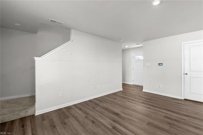 Photo - 103 Sourgum Ln