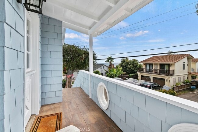 Photo - 31922 Virginia Way