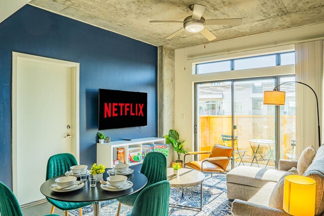 Building Photo - 909 N 3rd St Unit ID1263047P