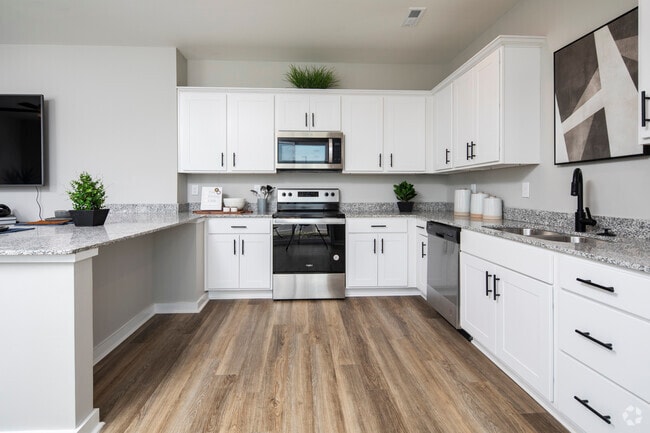 1BR, 1BA - 724SF - Kitchen - Sanctuary at Indian Creek