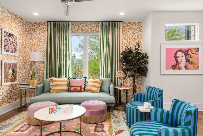 Building Photo - 1708 8th Ave S Unit ID1312343P