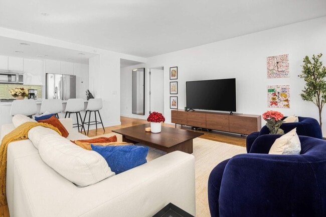 Photo - 1113 York Ave Unit ID1330813P