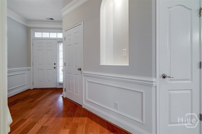 Photo - 255 Durham Park Way