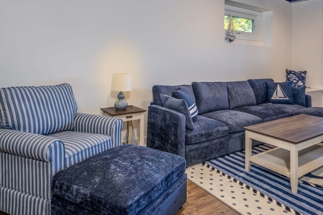 Photo - 184 Grand Ave Unit ID1374785P