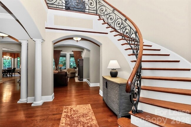 Photo - 6031 Greystone Dr